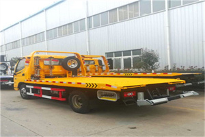 思茅附近拖车救援搭电